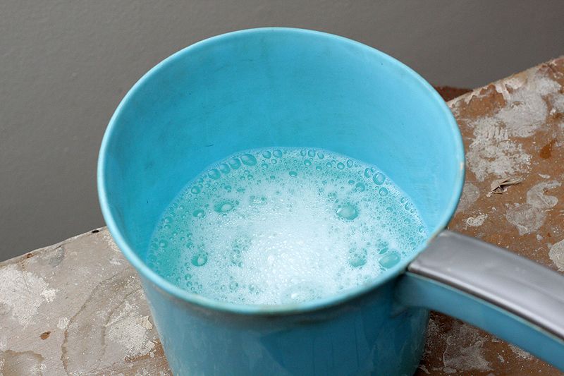 A simple way to clean and wash headphone's velour pads Audio Linus