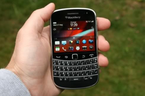 BlackBerry_9900_d.jpg