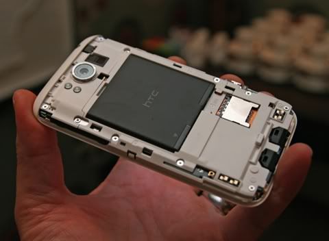 htc_sensation_xl_12_1.jpg