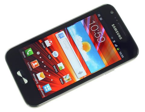 samsung_galaxy_r_i9103_3.jpg