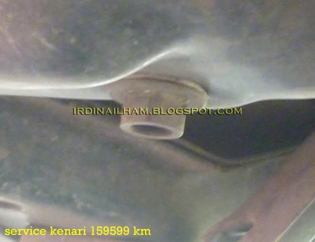 Service Kenari, Engine oil drainage nut yang perlu dibuka untuk membuang minyak enjin yang lama
