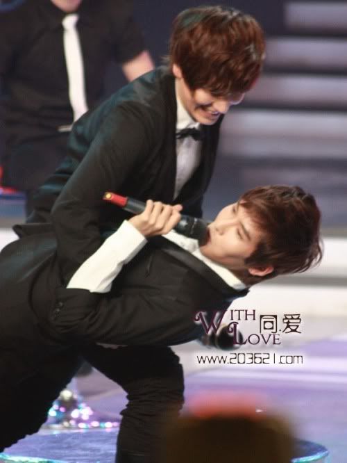 kyuhyun and ryeowook Pictures, Images and Photos